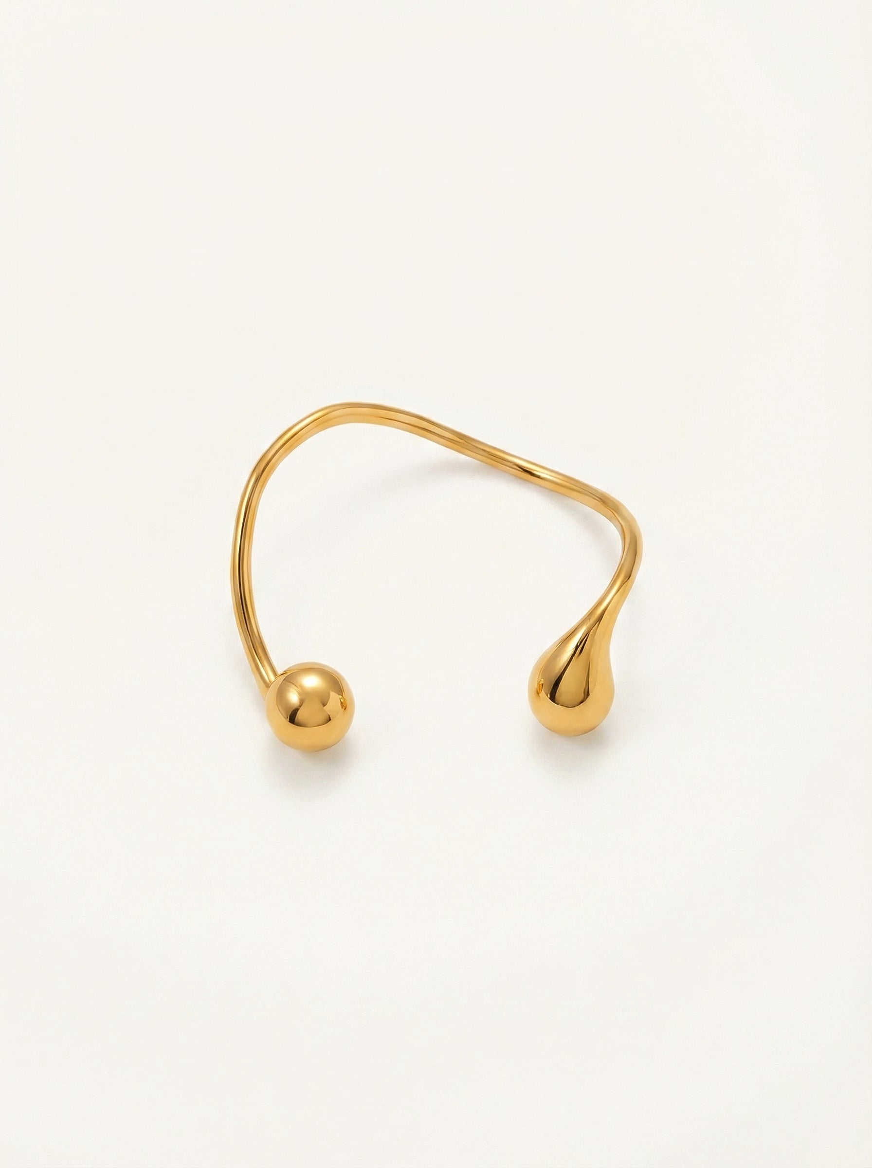 The Goutte Cuff
