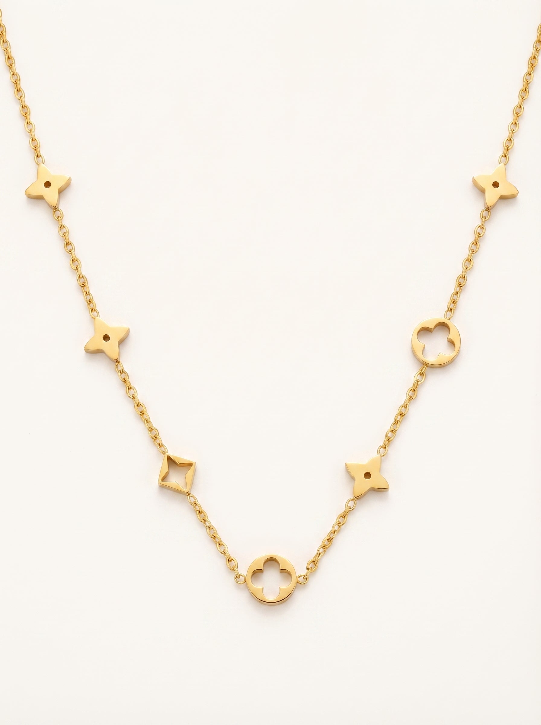 The Trèfle Necklace