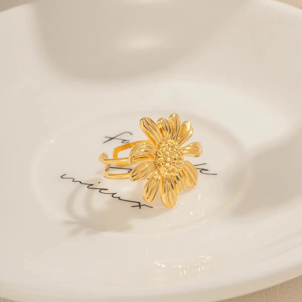 Sunflower Stainless Steel Plating 18k Gold Plated Open Ring MIRELLIEN
