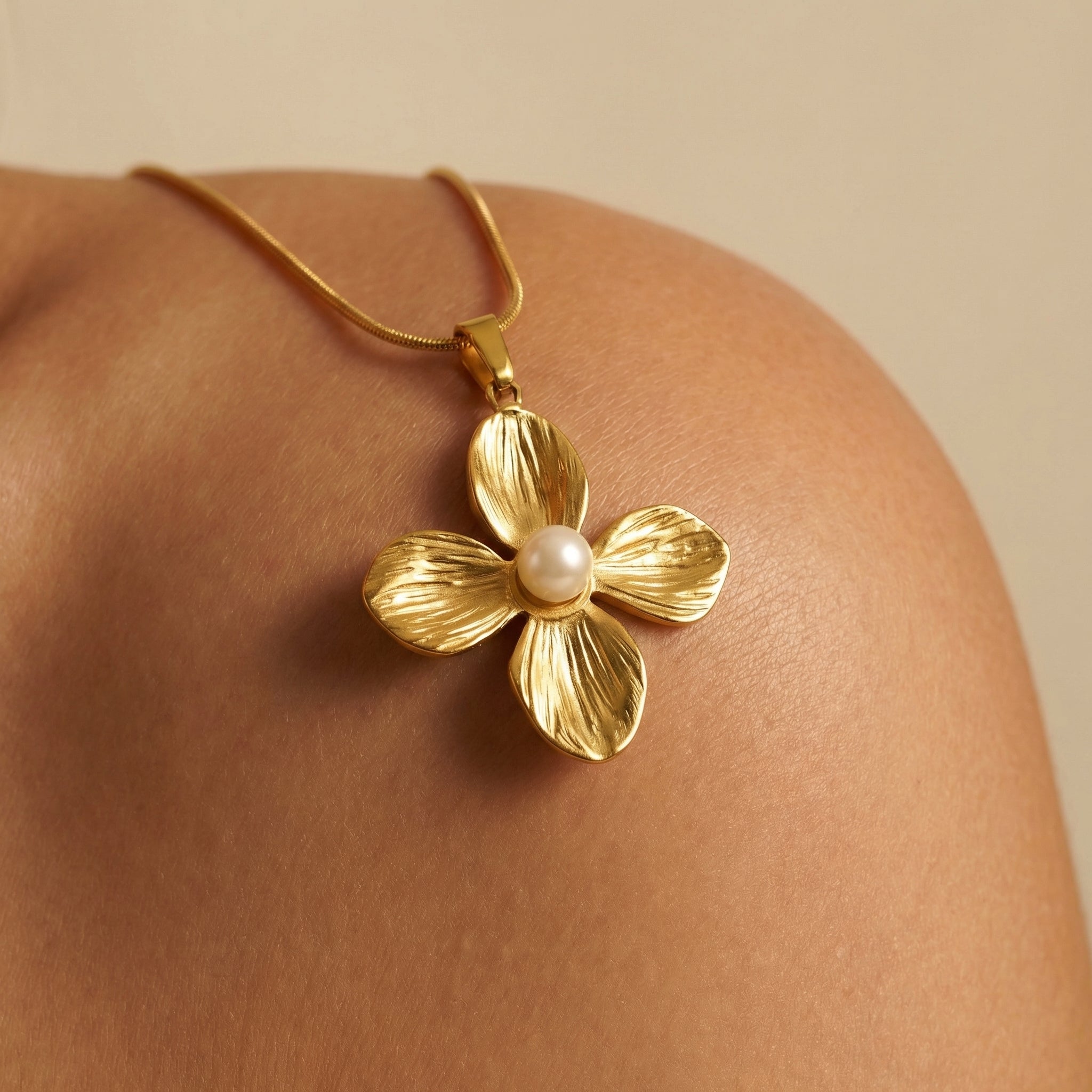 The Flore Necklace