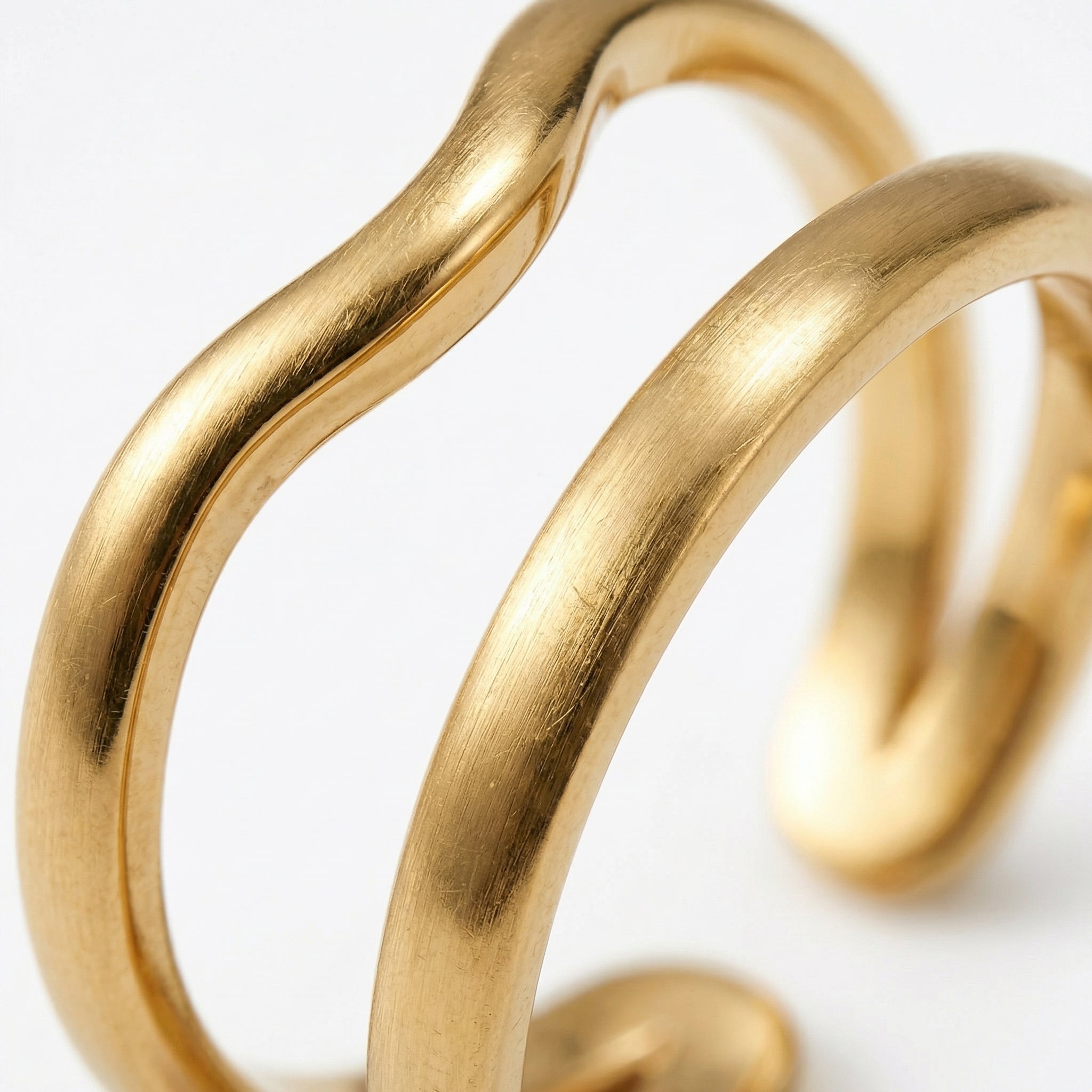 The Arc Ring