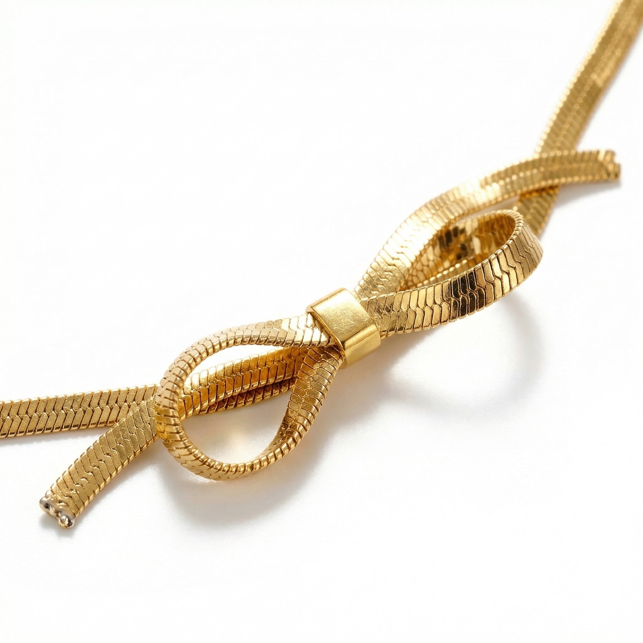 The Nœud Necklace
