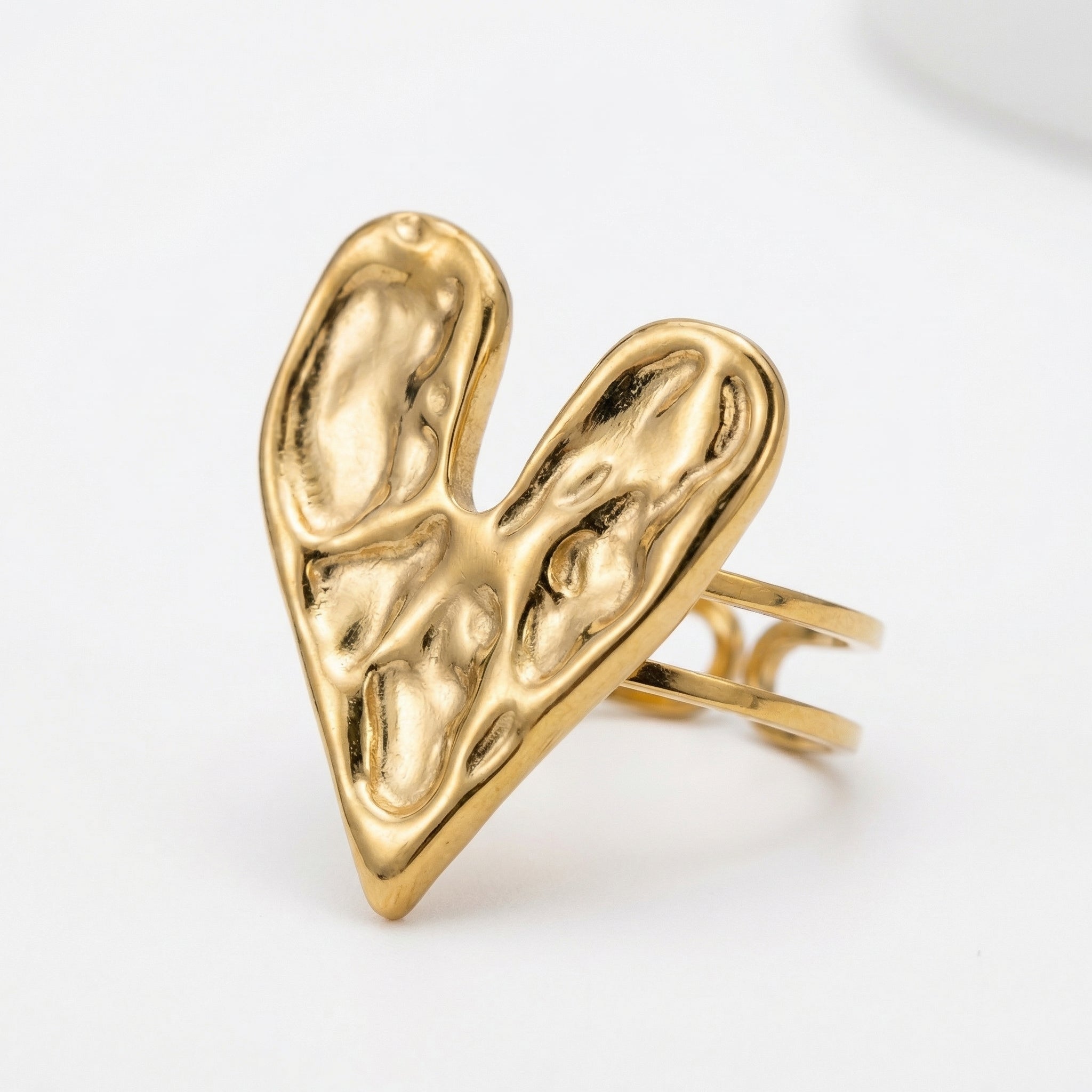 The Amour Ring