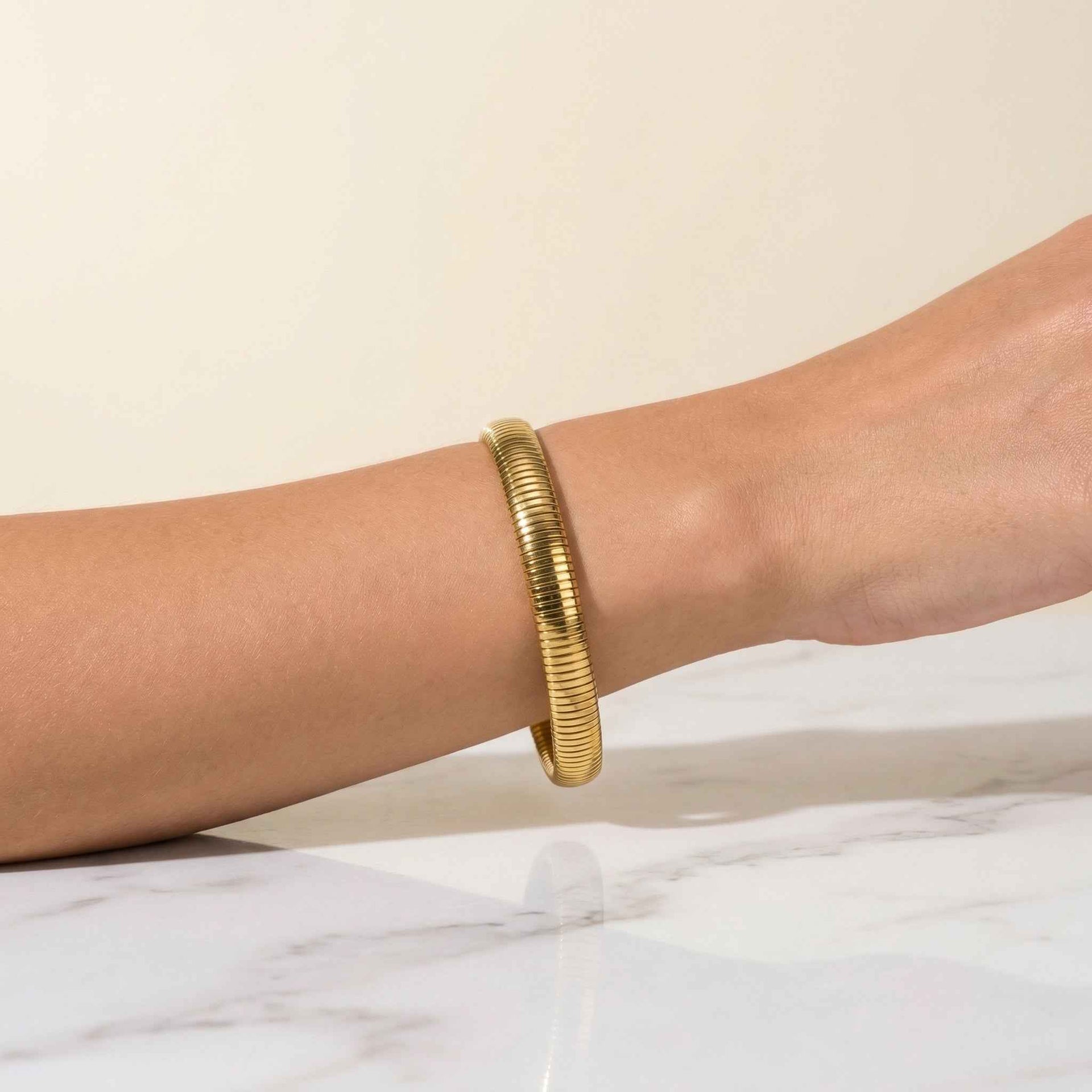 The Rétro Bangle - Mirellien Jewelry