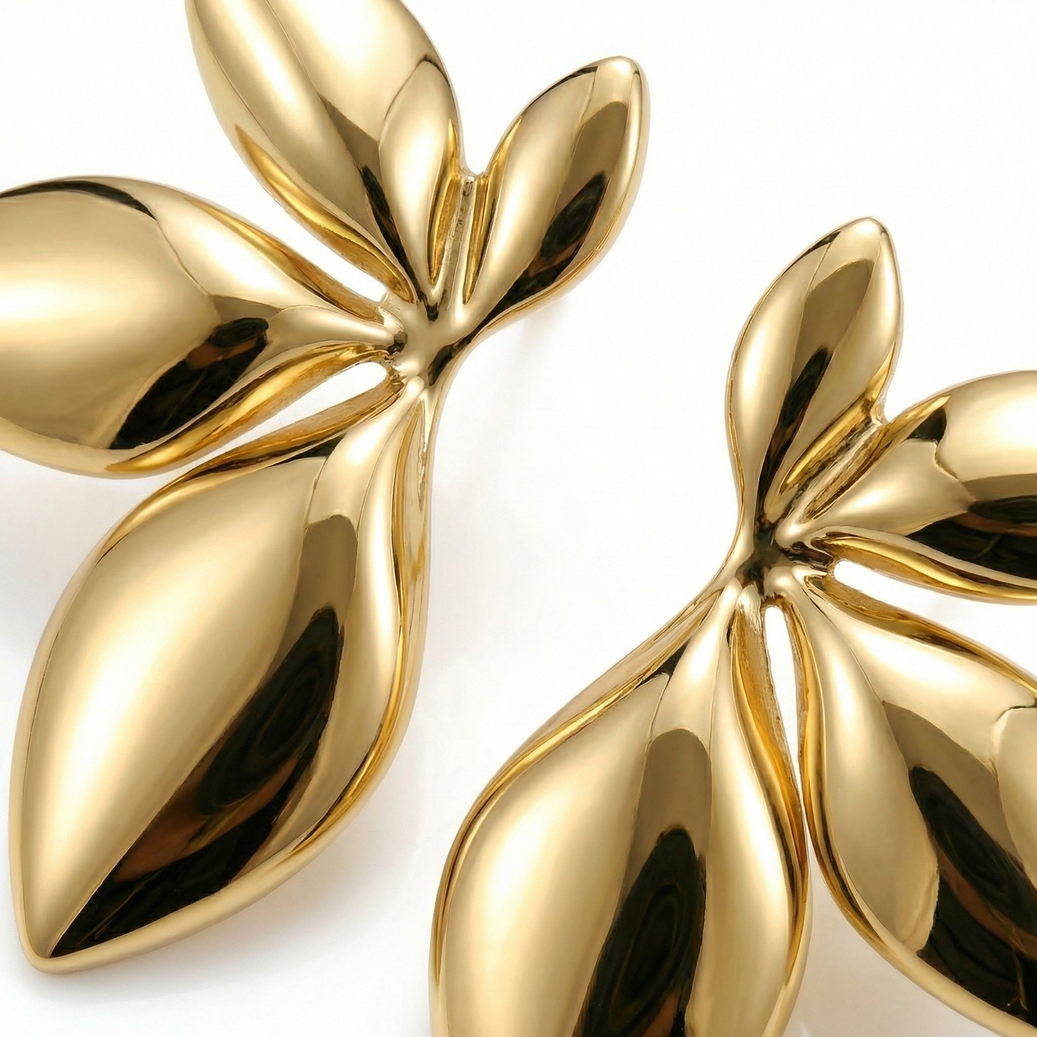 The Asymétrique Earrings