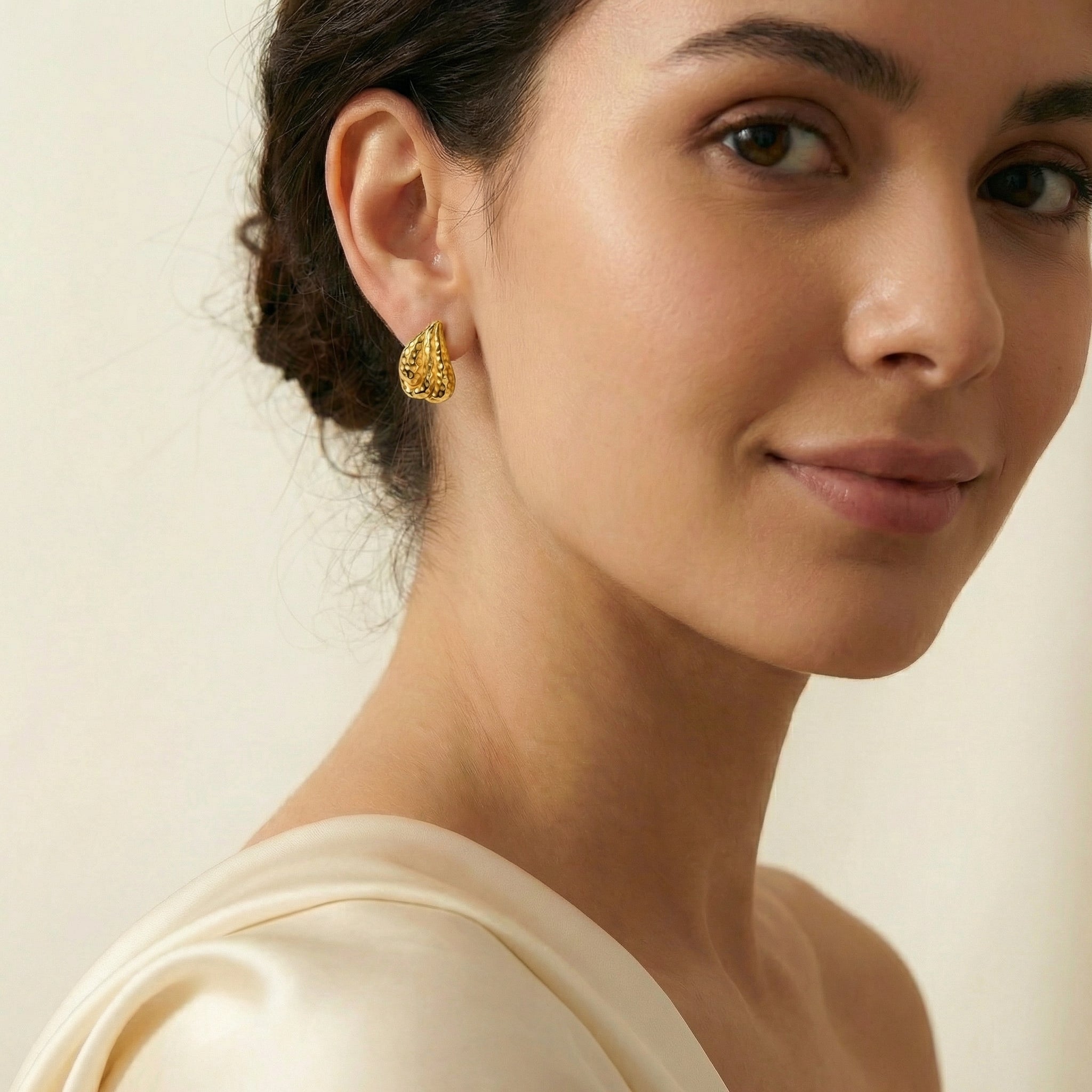 The Martelé Hoops