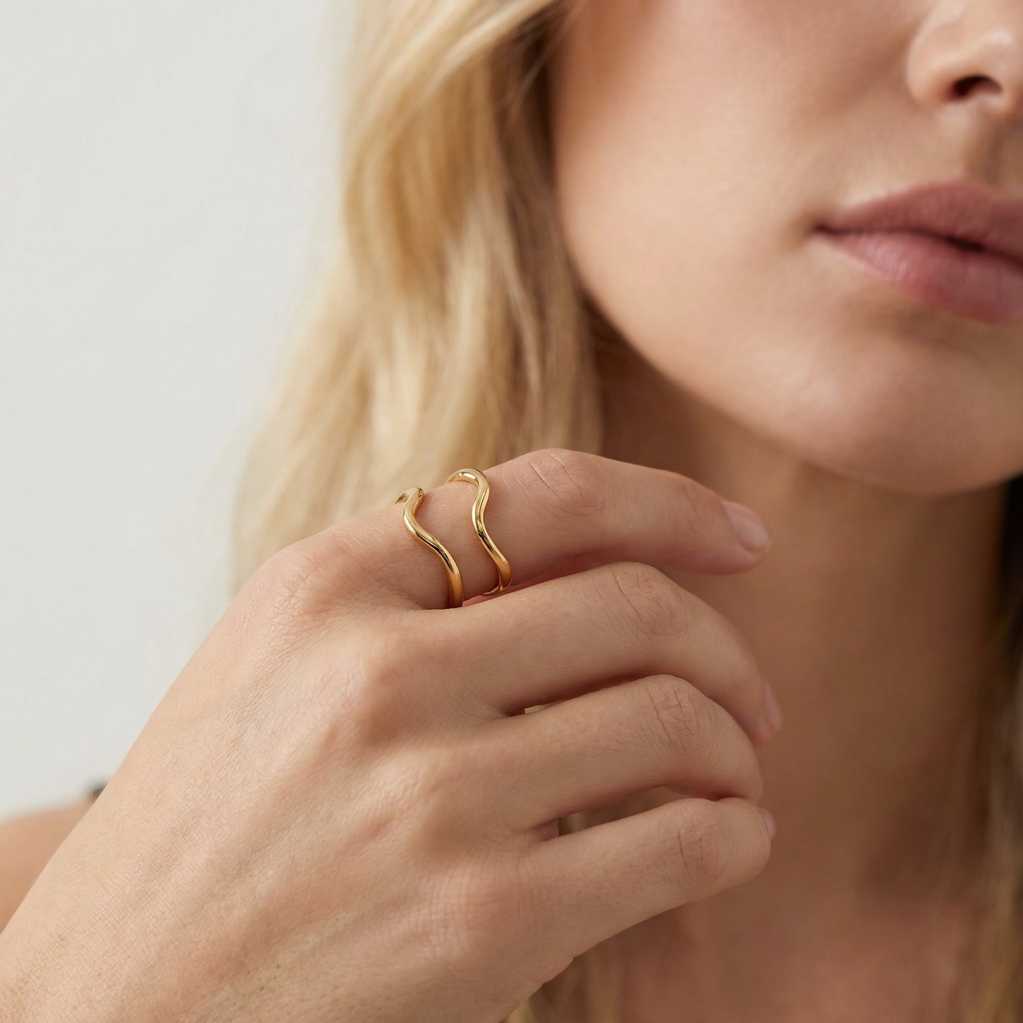The Arc Ring