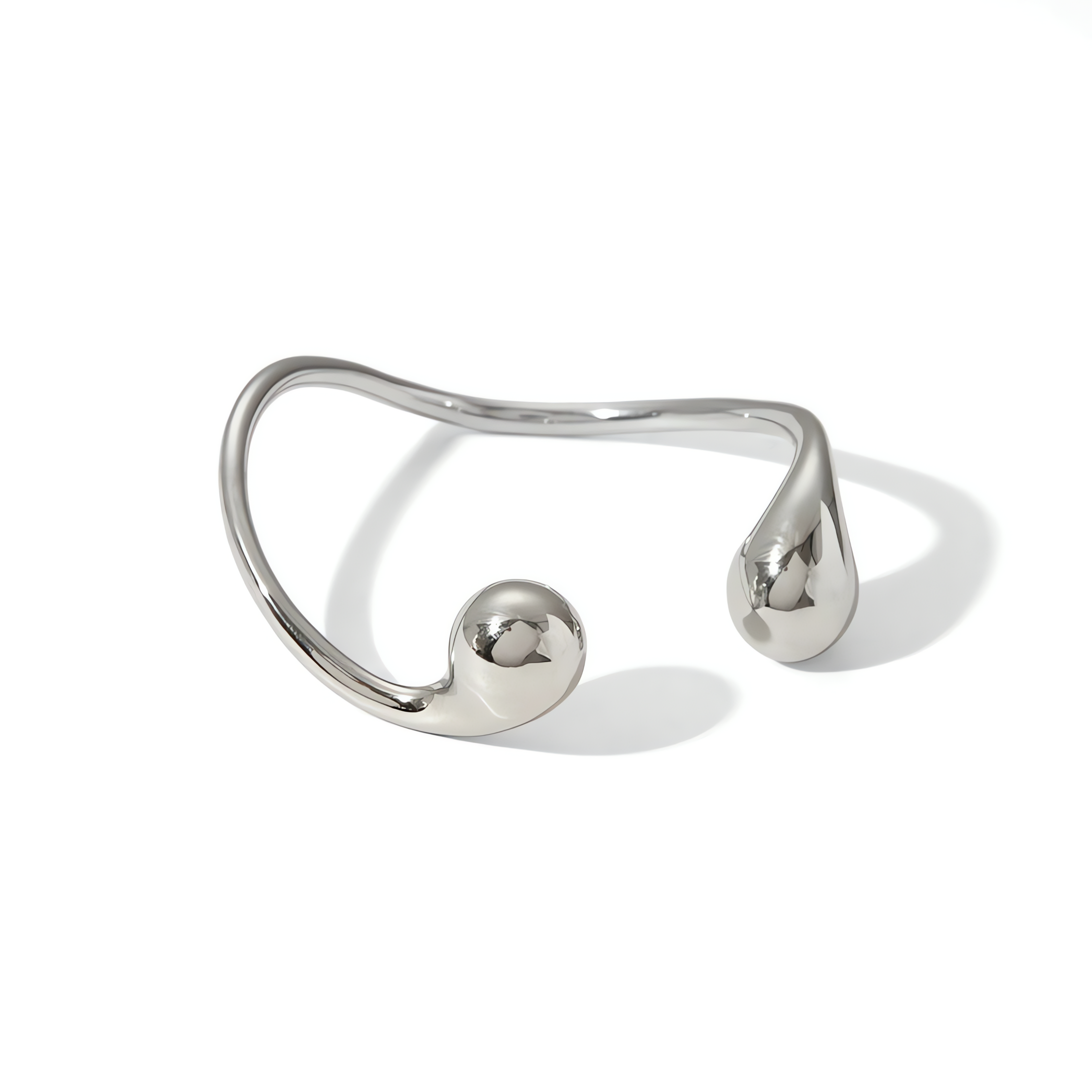 The Goutte Cuff