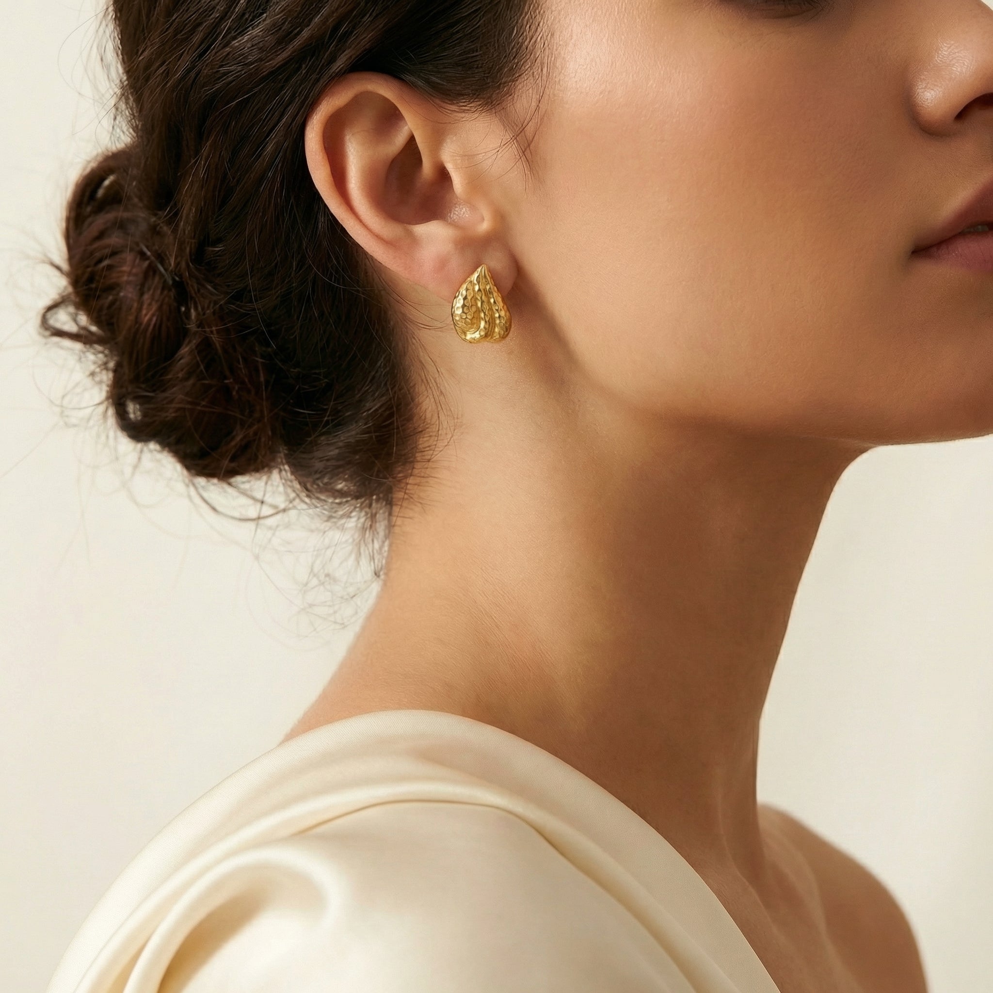 The Martelé Hoops