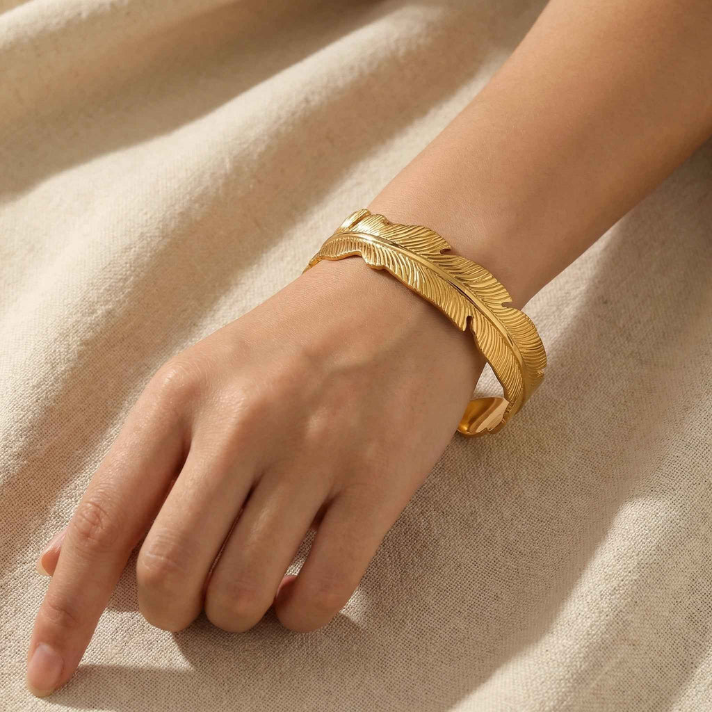 The Feuille Cuff - Mirellien Jewelry