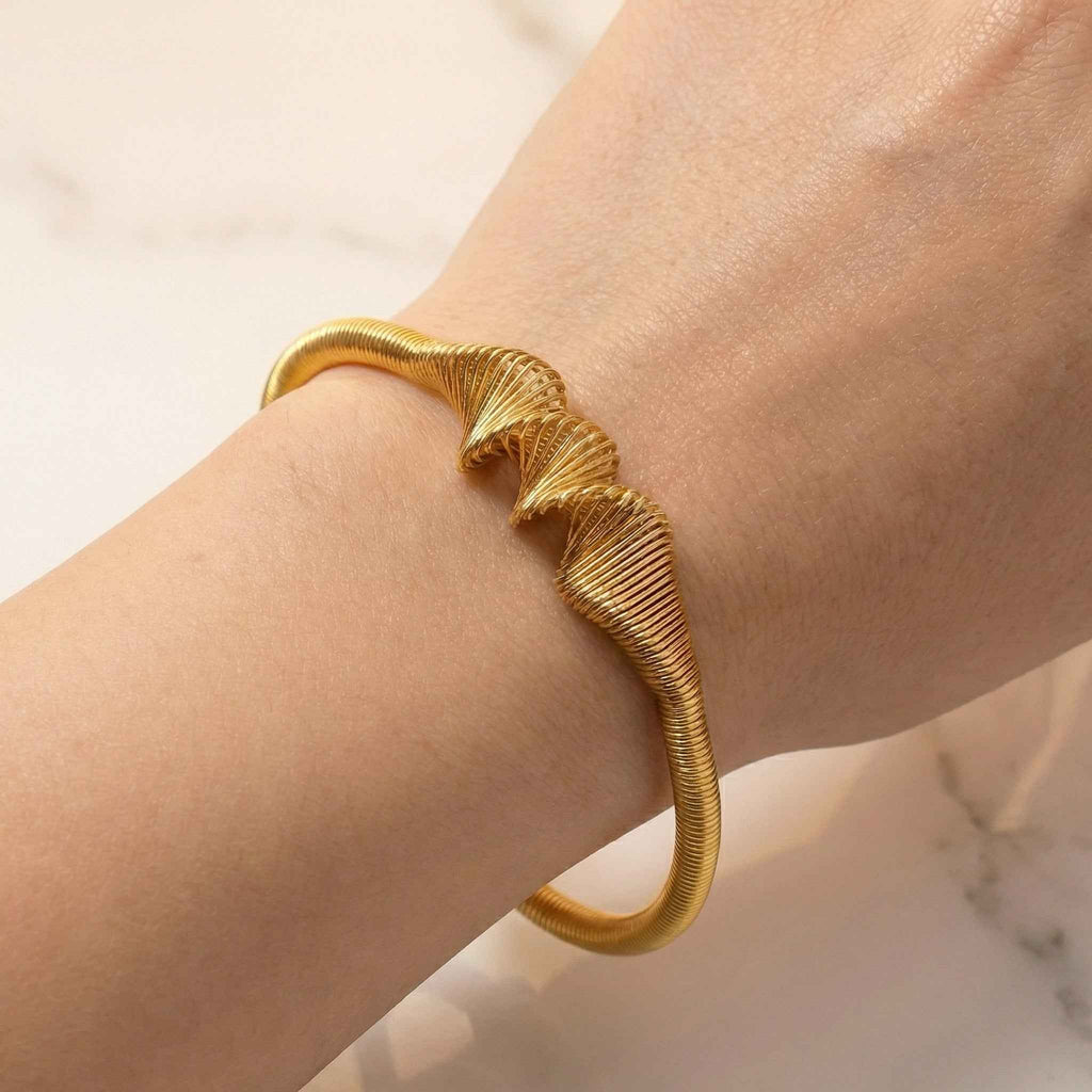 The Spirale Bangle