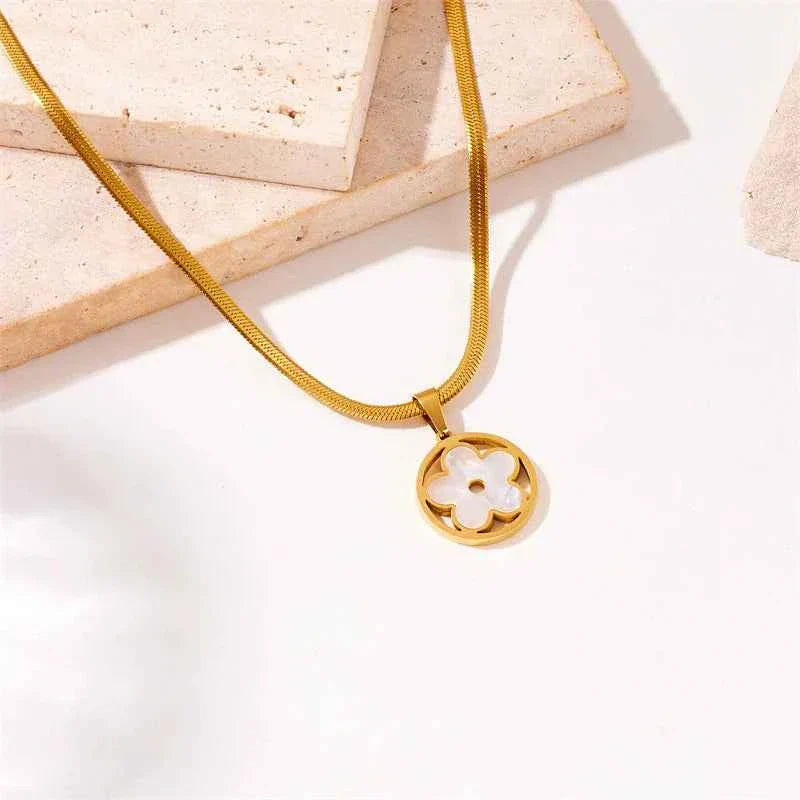 Flower Pendant Necklace
