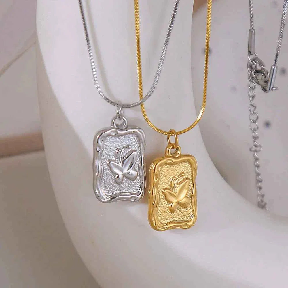 Retro Butterfly Pendant Necklace