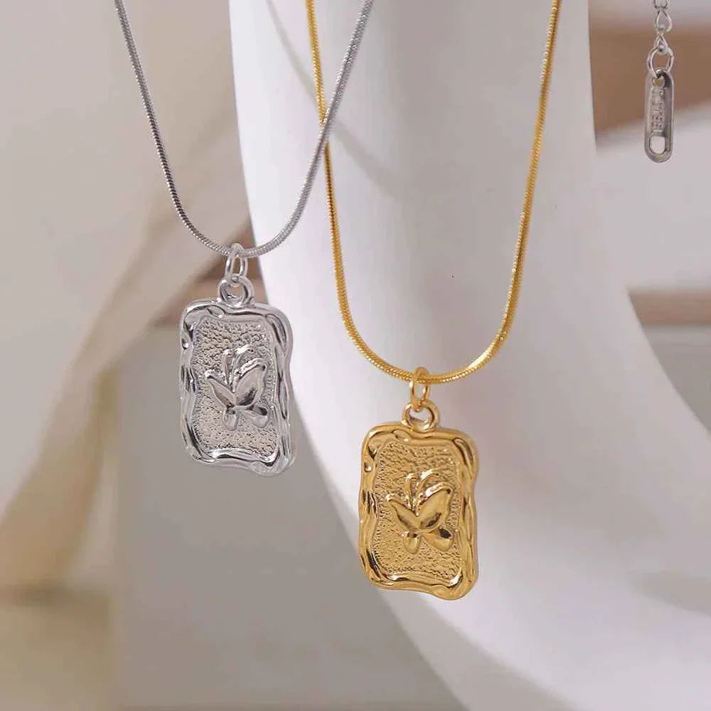 Retro Butterfly Pendant Necklace
