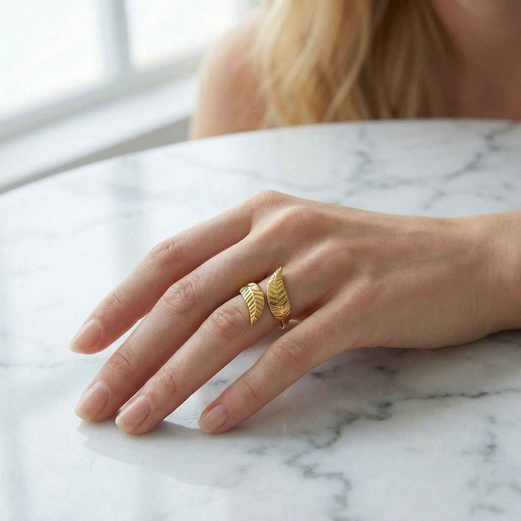 The Feuille Ring - Mirellien Jewelry
