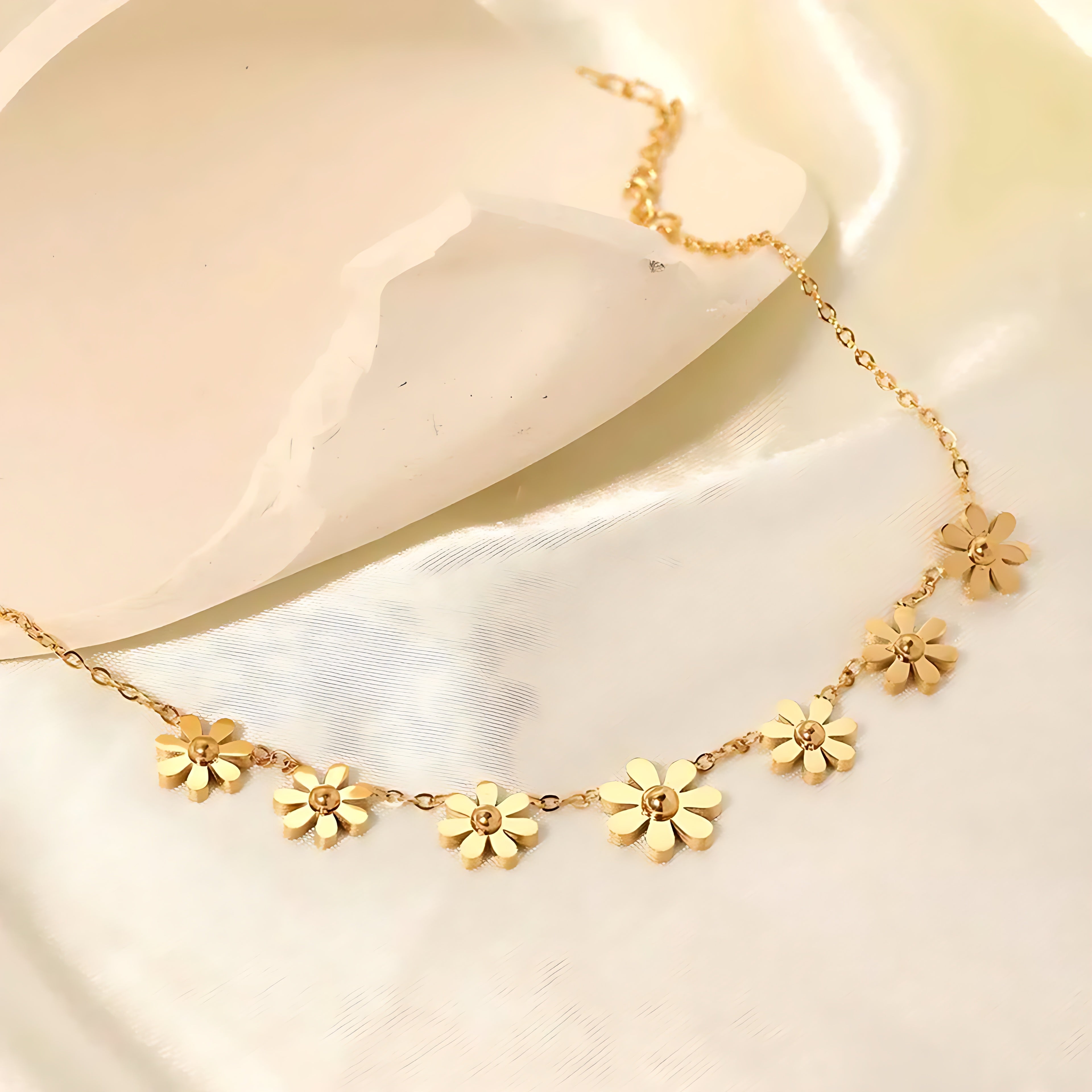 Geometric Flower Bracelet - Mirellien Jewelry