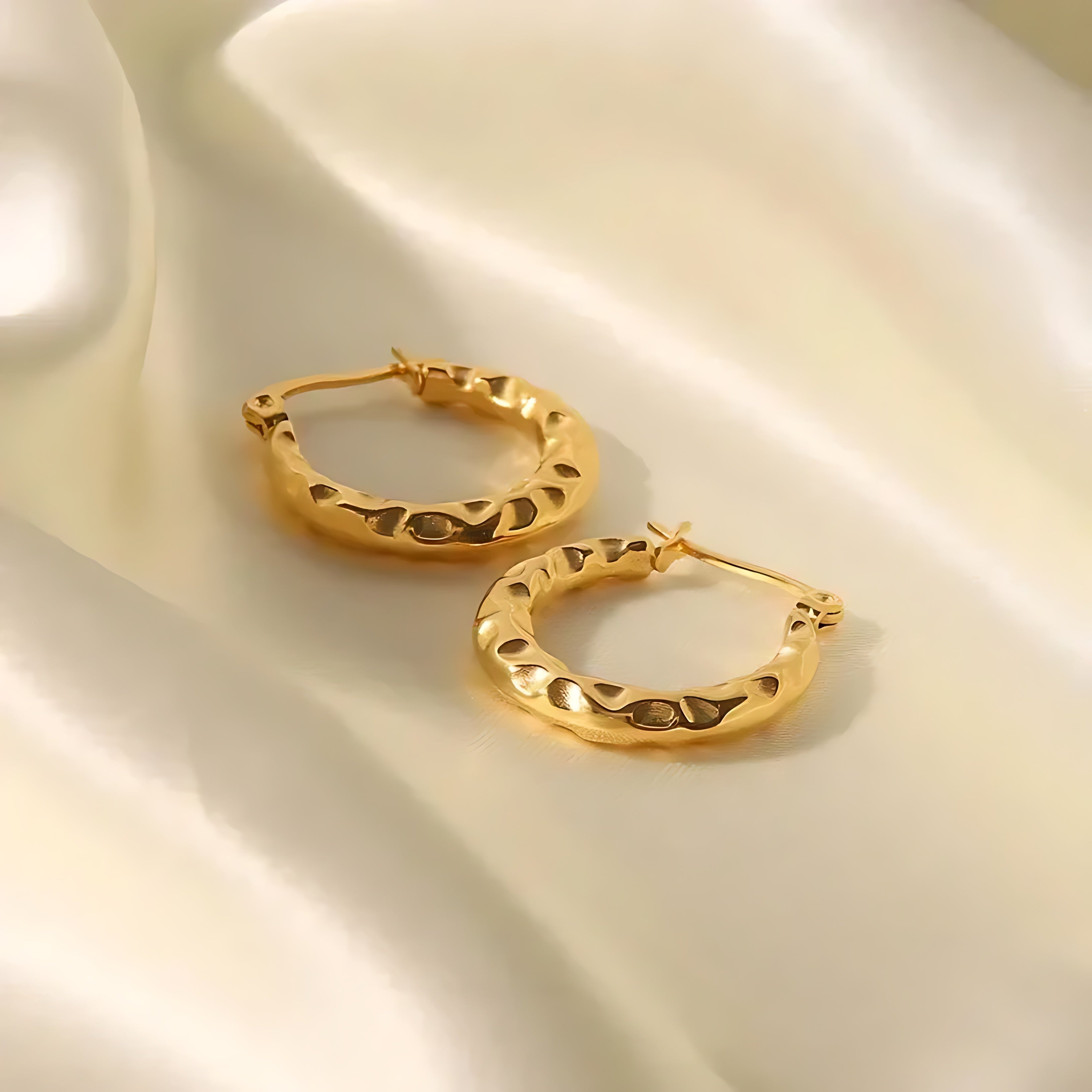 Gold Geometric Hoops - Mirellien Jewelry
