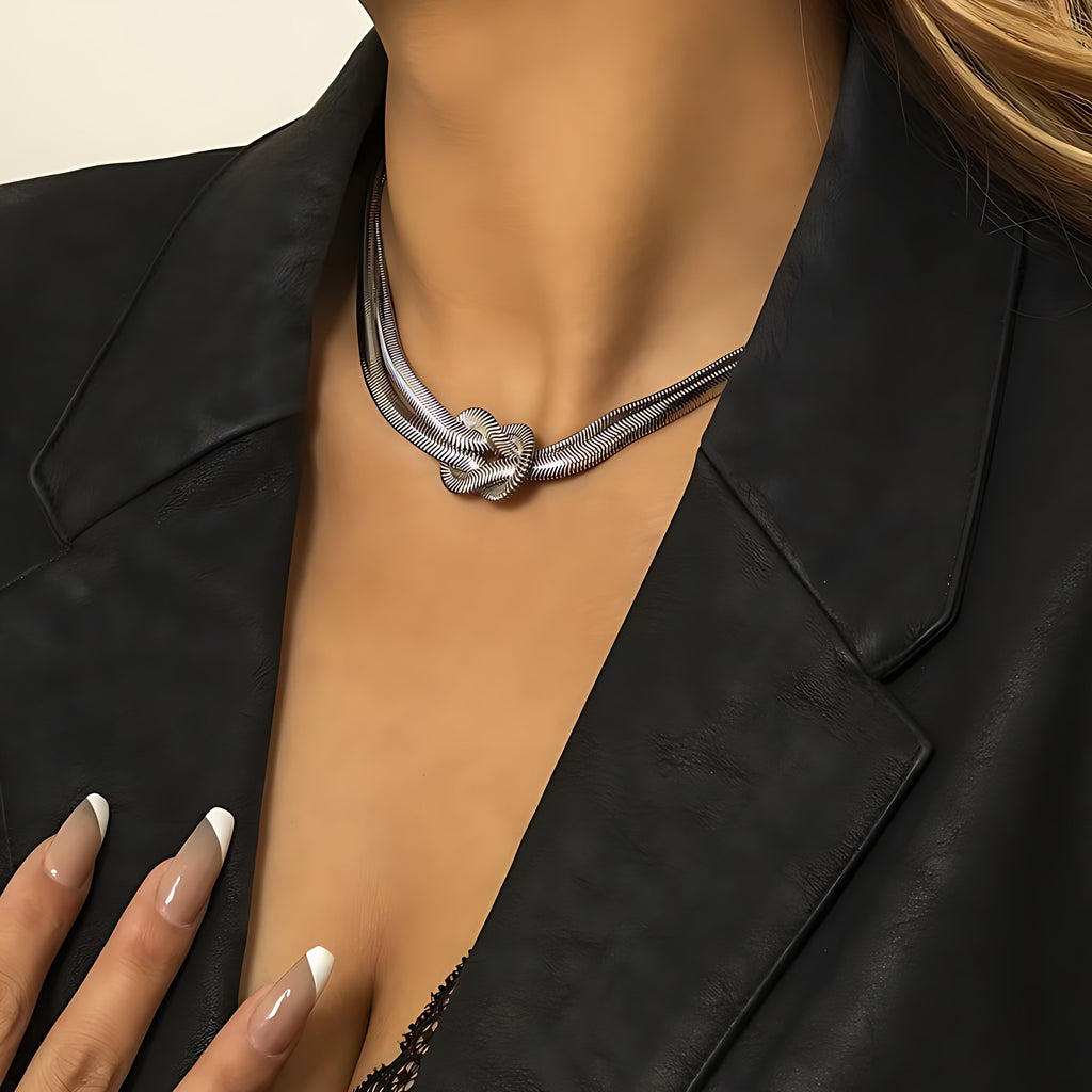 Iron Plating Necklace - Mirellien Jewelry