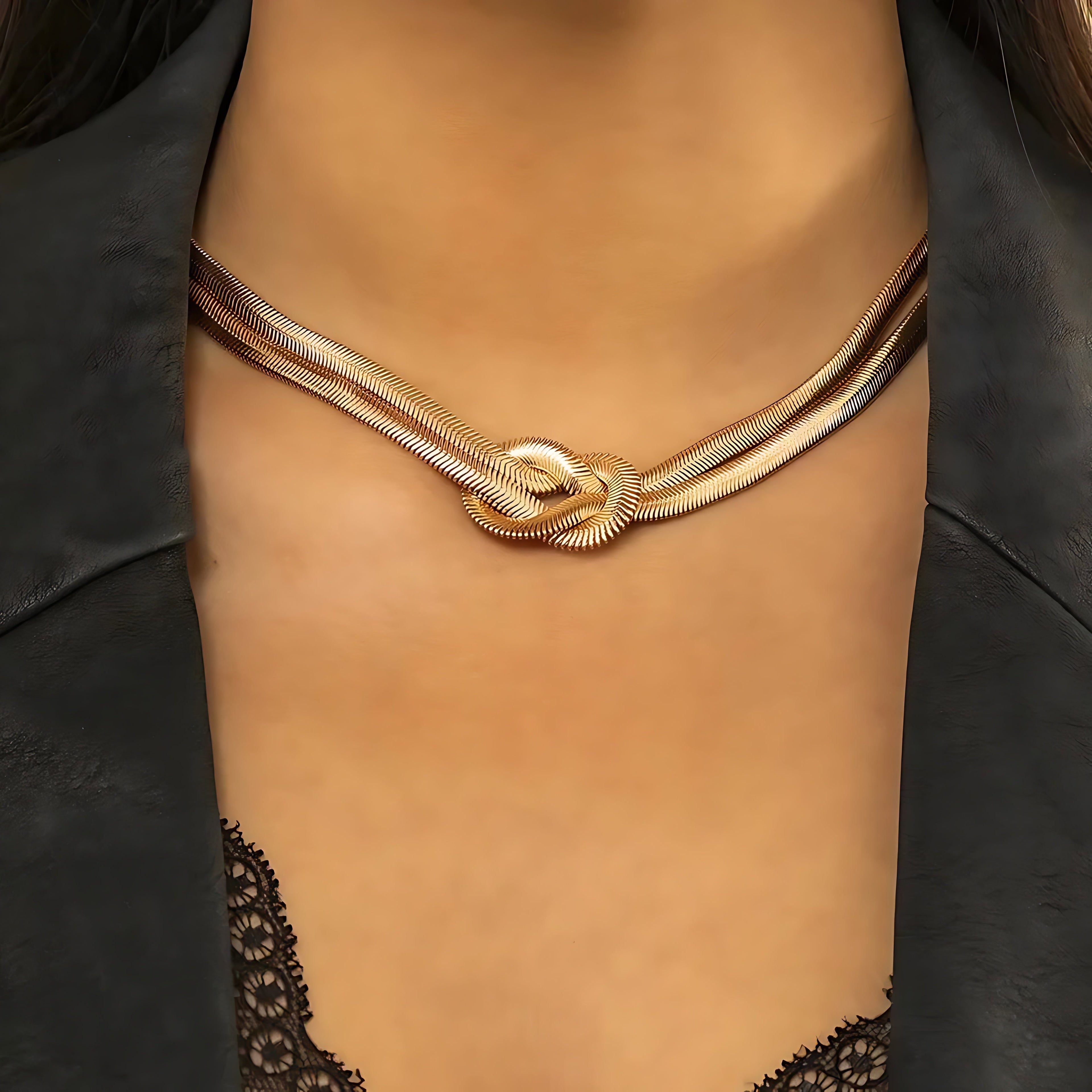 Iron Plating Necklace - Mirellien Jewelry