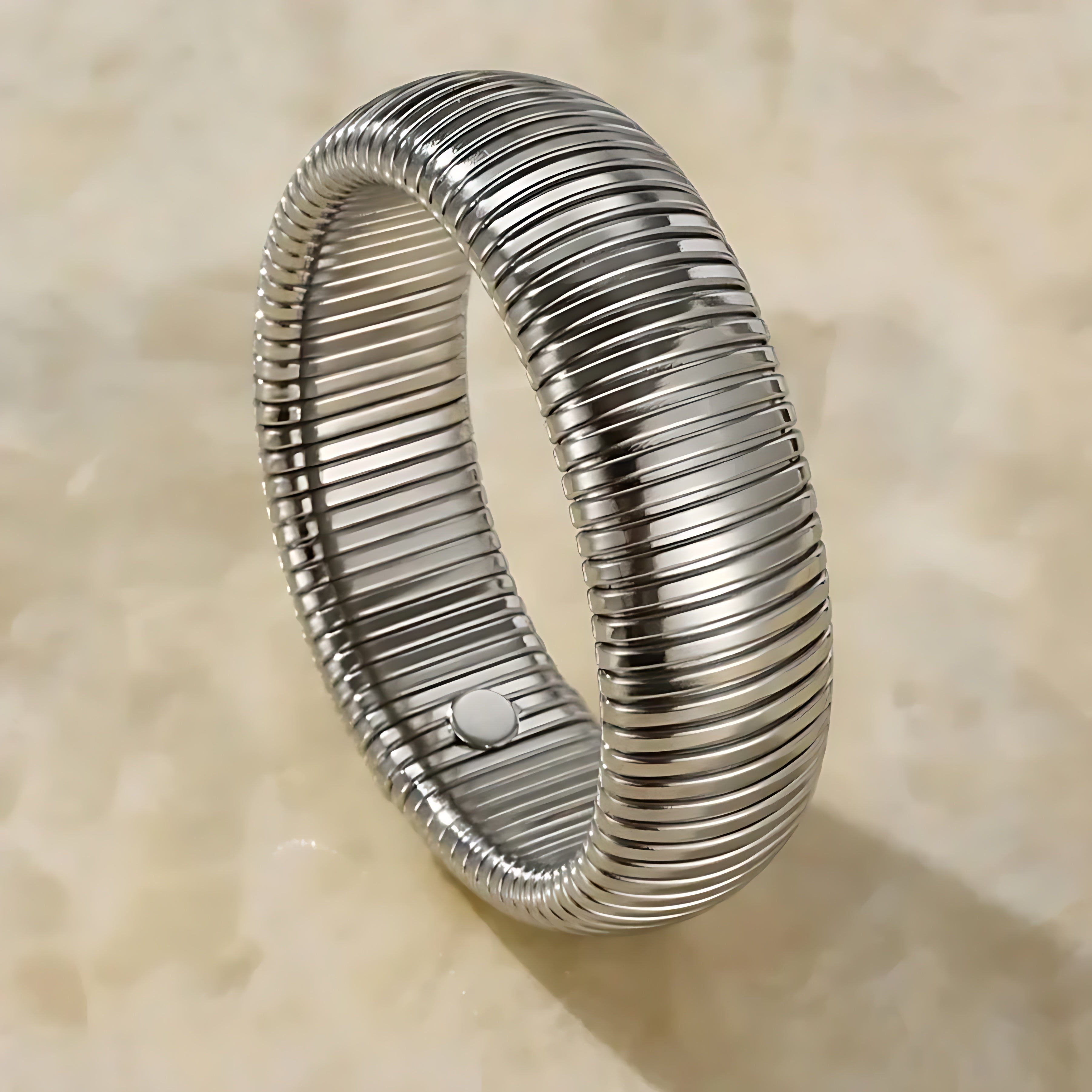 Retro Steel Bangle - Mirellien Jewelry