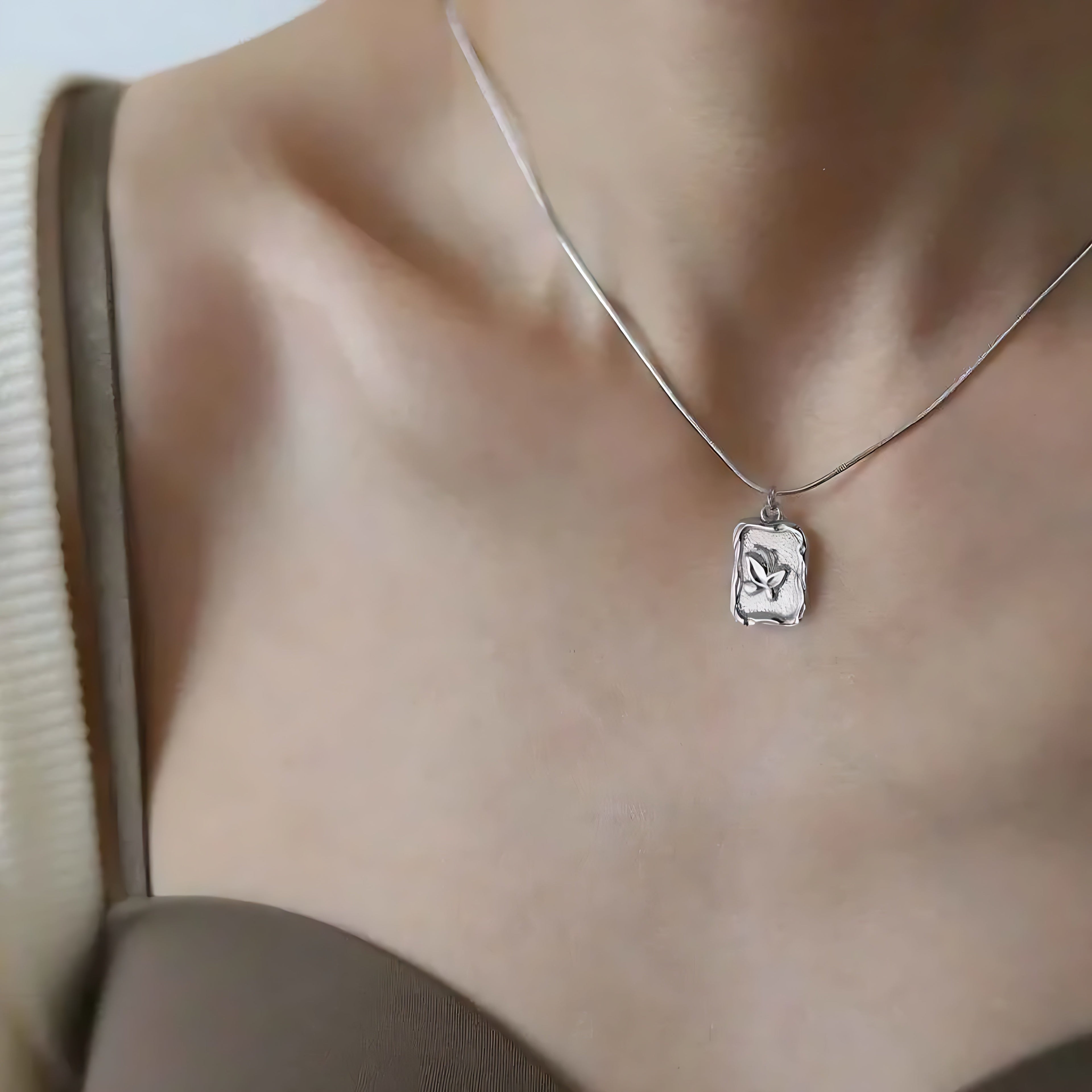 Retro Butterfly Pendant Necklace - Mirellien Jewelry