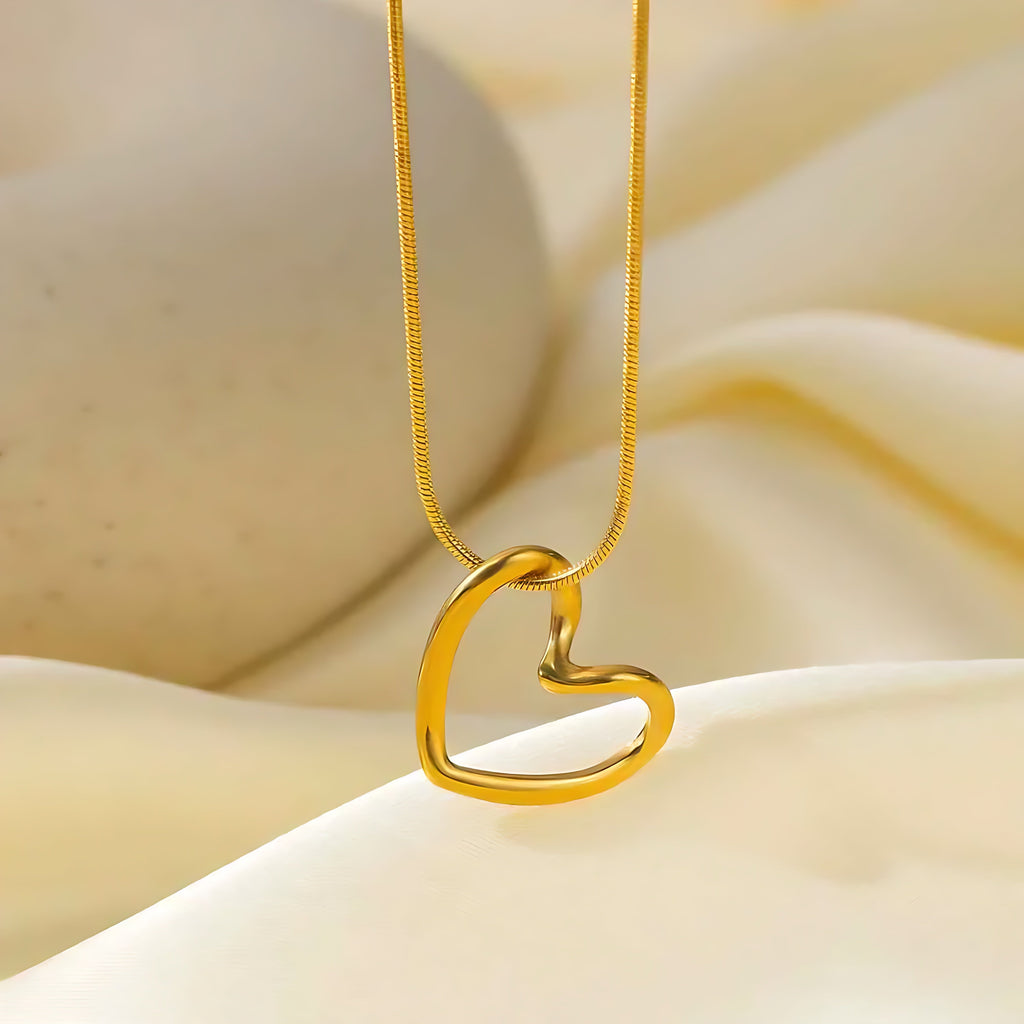 Heart Cut-Out Pendant Necklace - Mirellien Jewelry