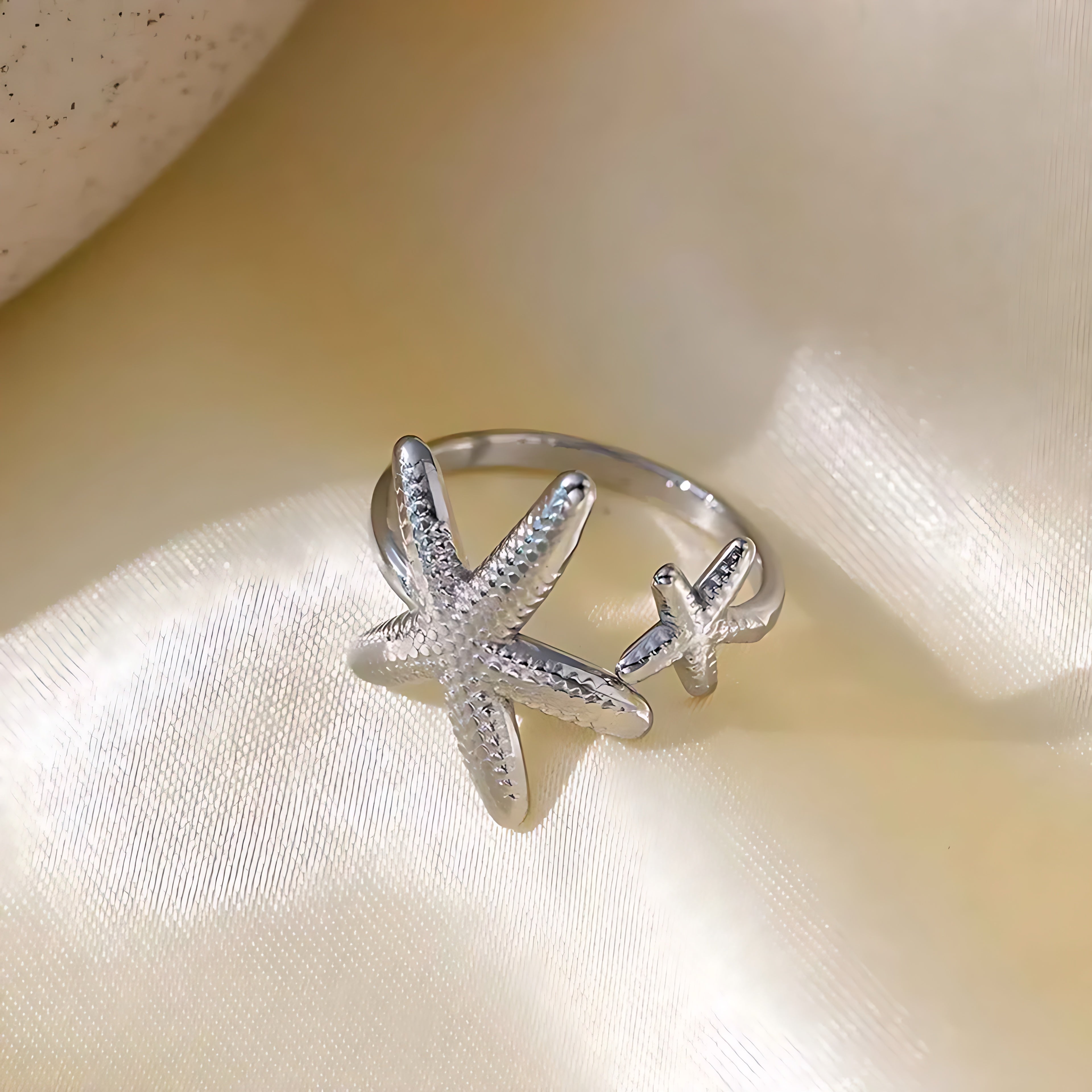 Adjustable Starfish Ring - Mirellien Jewelry