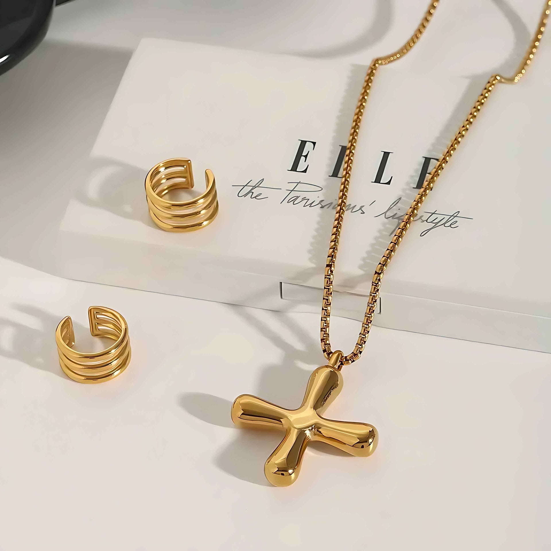The Croix Necklace