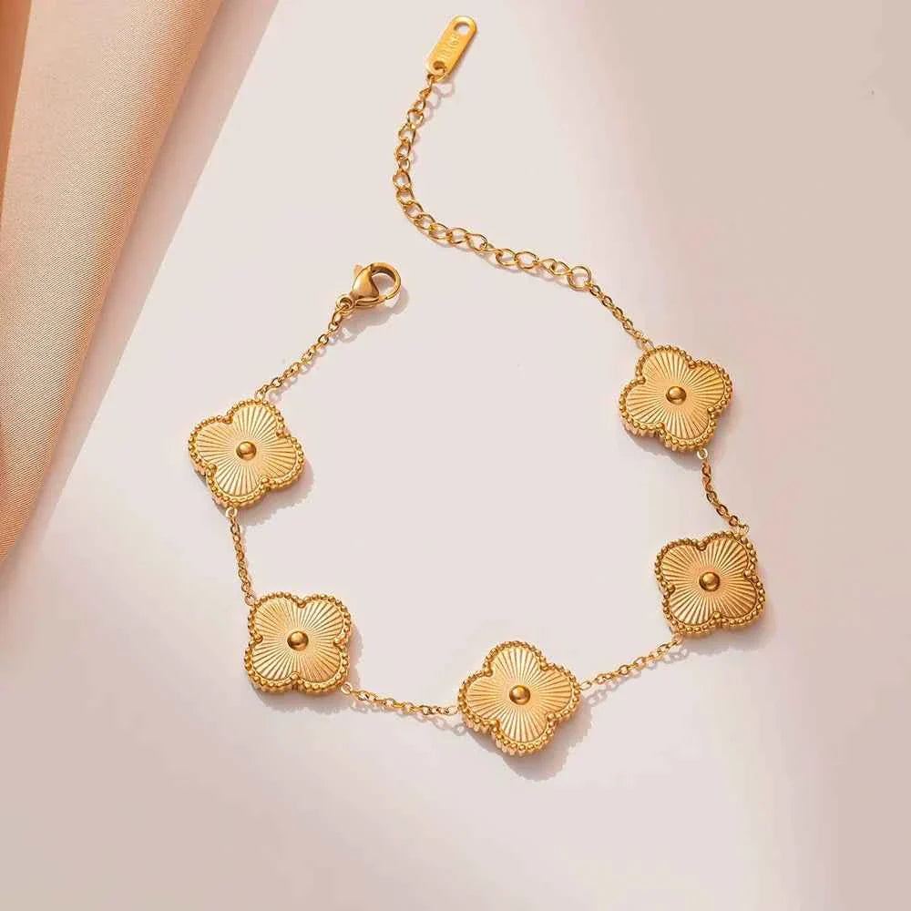 Leaf Clover Bracelet