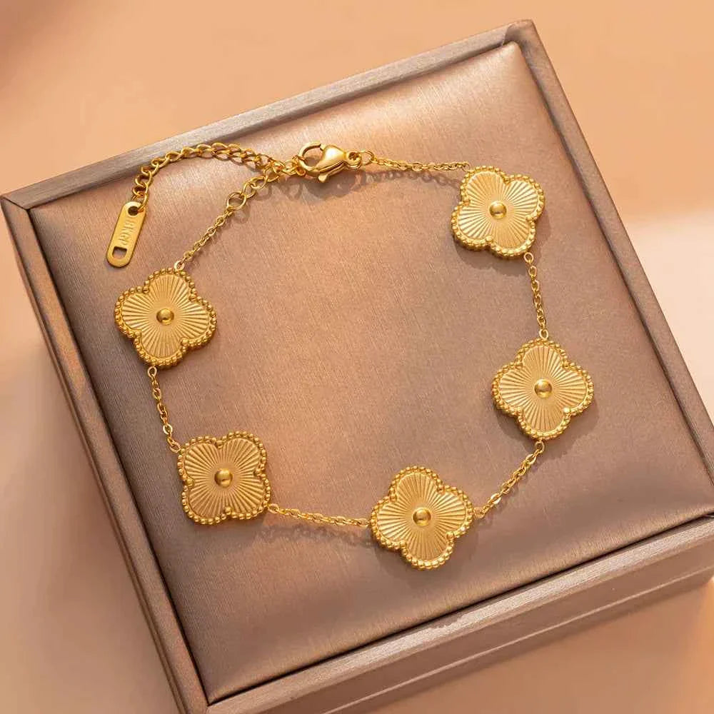 Leaf Clover Bracelet