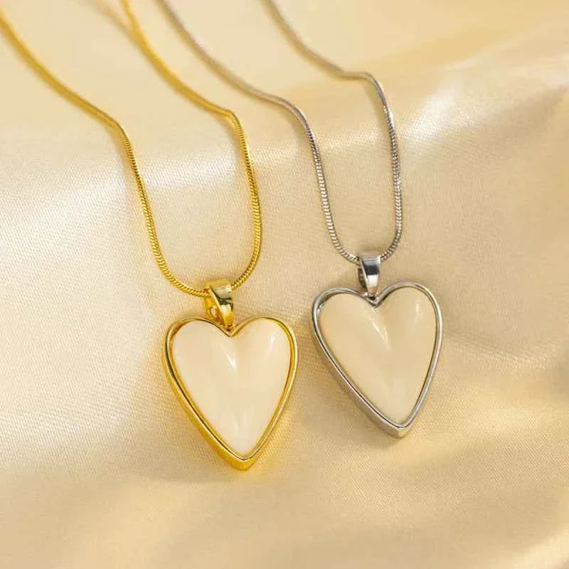 Pearl Pendant Geometric Necklace