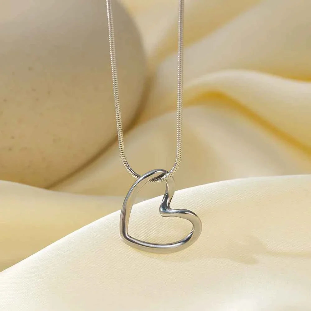 Heart Cut-Out Pendant Necklace